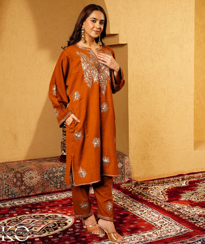 Rust Tilla Embroidered Bootidaar Pure kashmiri Wool Pheran Set