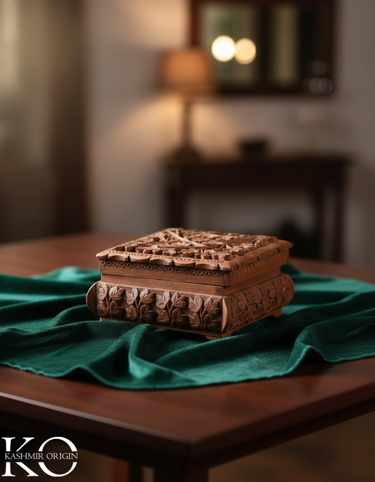 Walnut Wood Hand Carved Casket | Walnut Wood Box | Storage Box | Jewellery Box | Hand Carved in kashmir