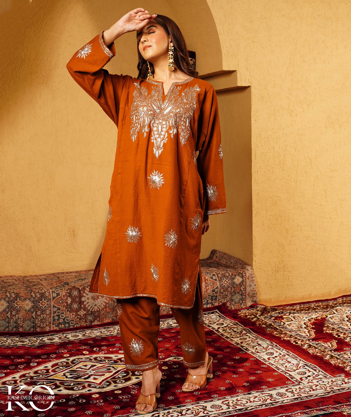 Rust Tilla Embroidered Bootidaar Pure kashmiri Wool Pheran Set