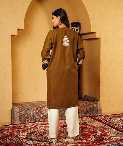 Olive Brown Aari & Zari Embroidered Woolen Pheran