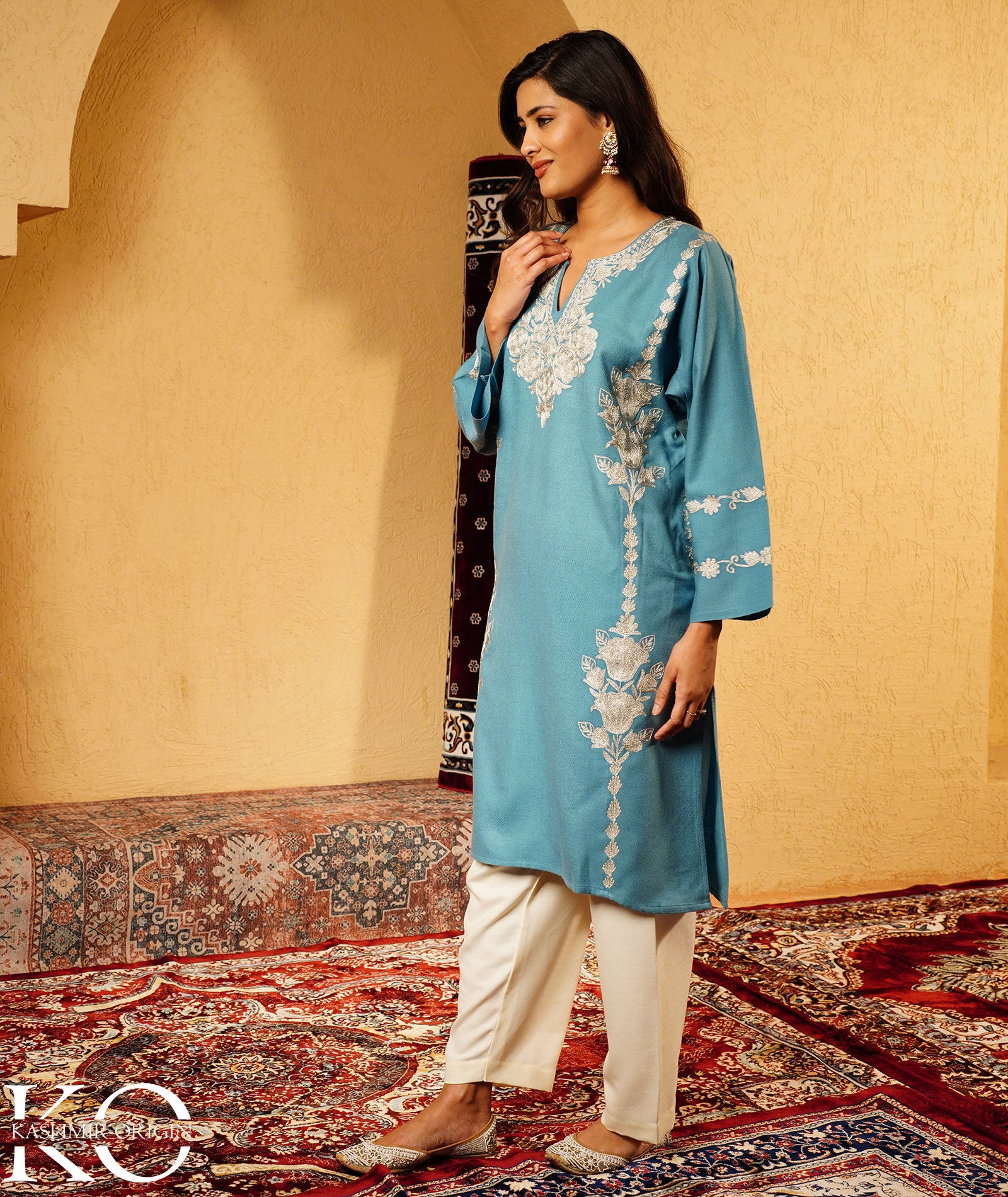 Powder Blue Zari Embroidered Woolen Pheran