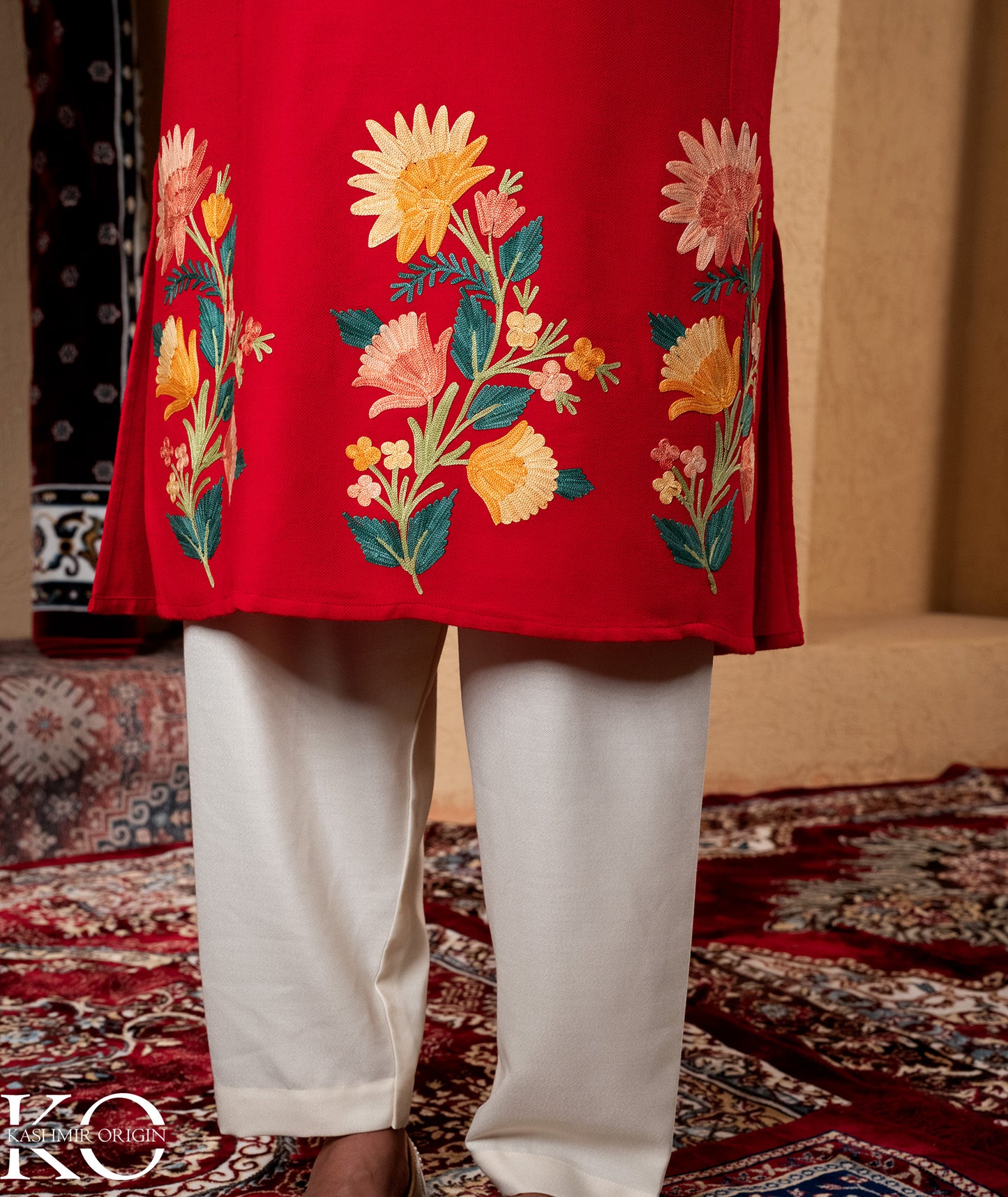 Red Floral Daman Design Aari Embroidered Woolen Pheran