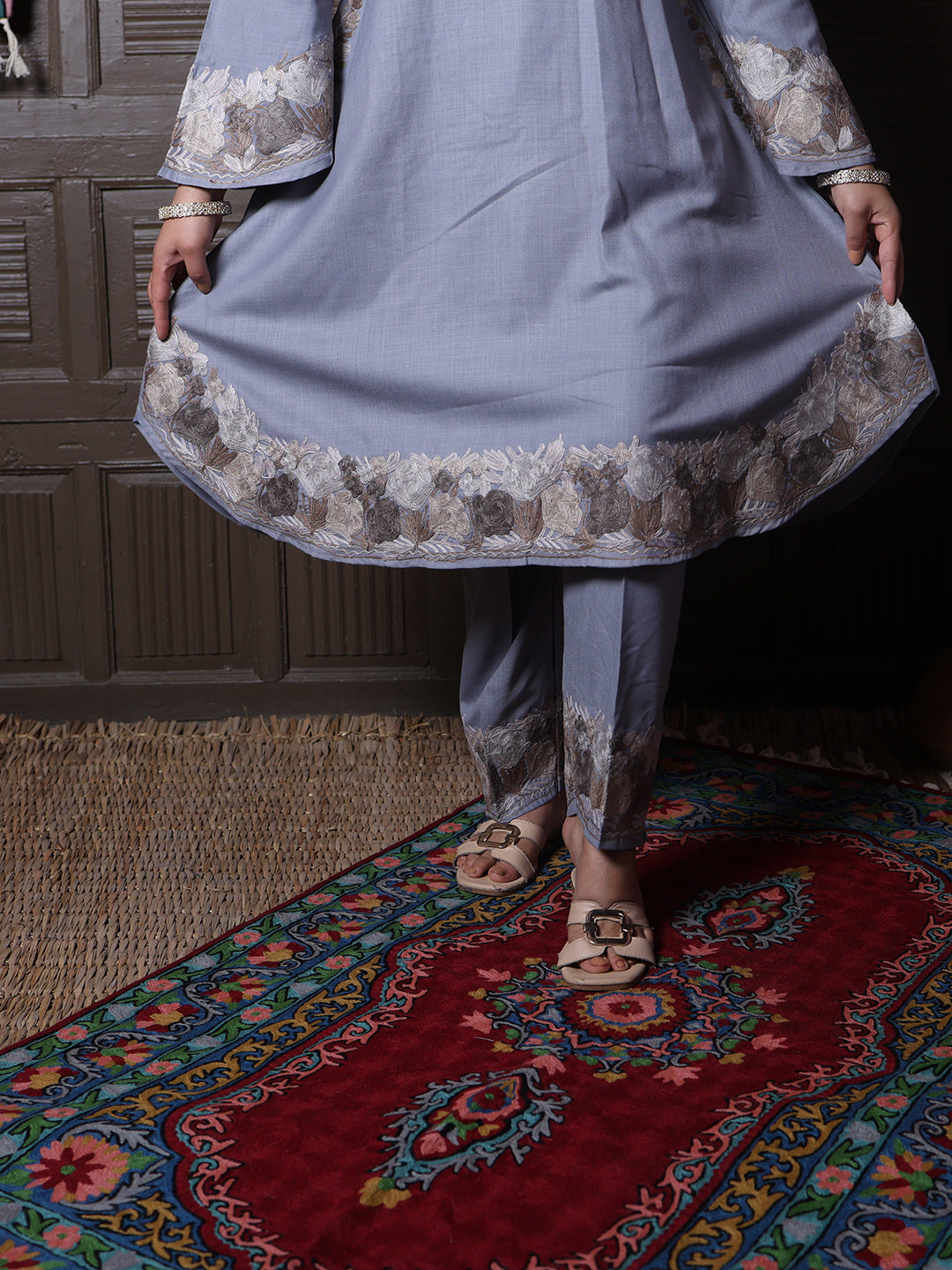 women wear lavender grey coord set summer