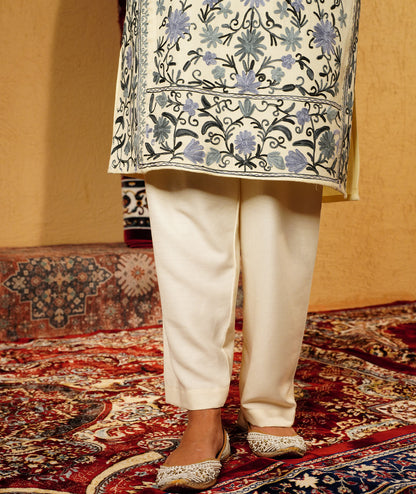 Cream Aari Embroidered Jamawar Design Woolen Pheran