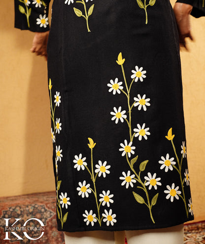 Black Oxeye Daisy Design Aari Embroidered Wool Pheran