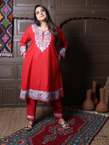 women wear scarlet red coord set summer