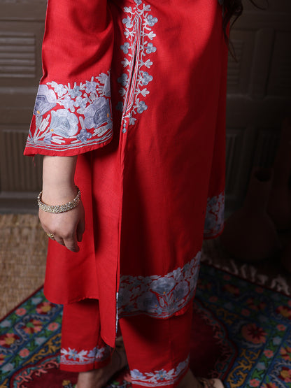women wear scarlet red coord set summer