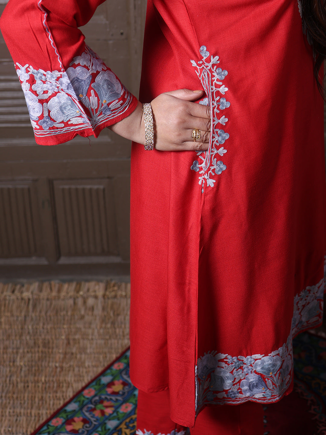 women wear scarlet red coord set summer