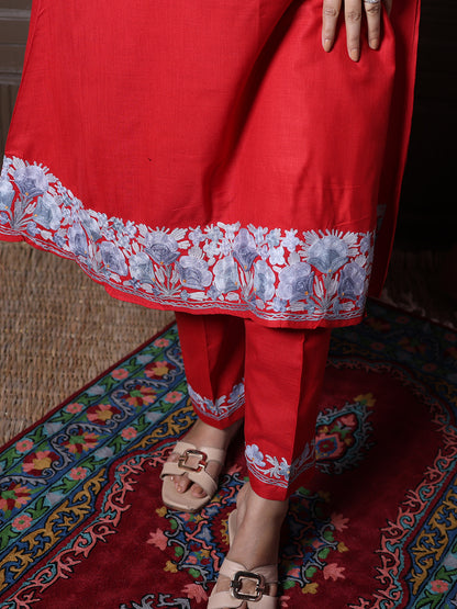 women wear scarlet red coord set summer