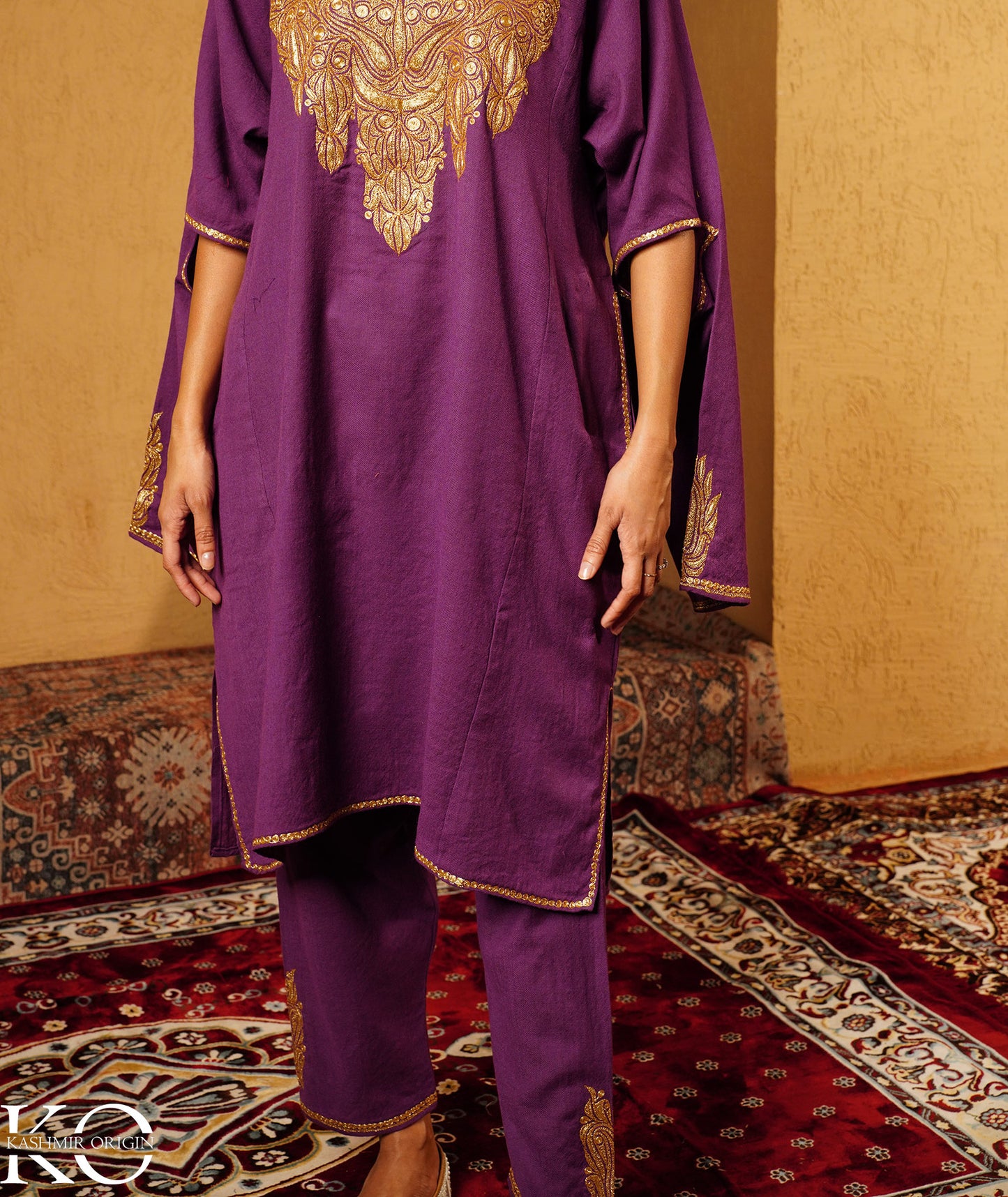 Purple Tilla Embroidered Pure Woolen Pheran Set With Shawl | Tradational Quraab Sleeve Design