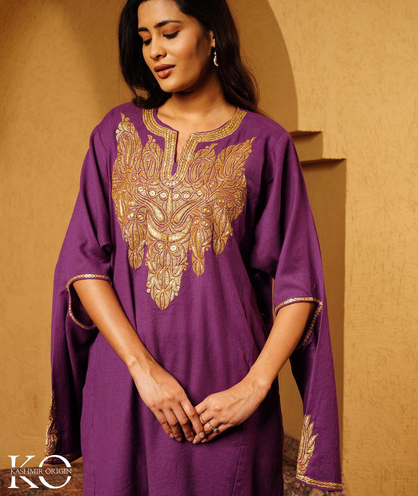 Purple Tilla Embroidered Pure Woolen Pheran Set With Shawl | Tradational Quraab Sleeve Design