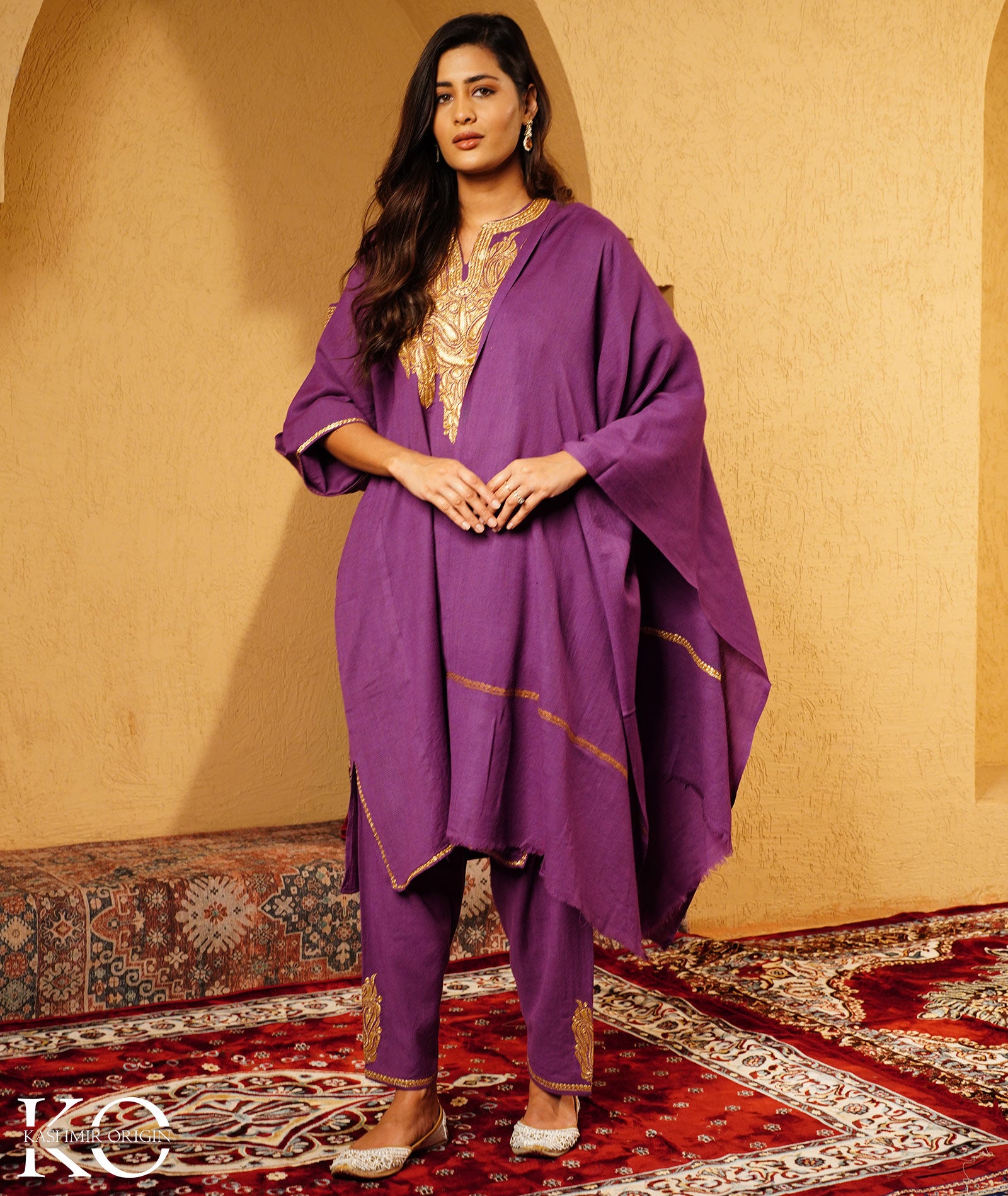Purple Tilla Embroidered Pure Woolen Pheran Set With Shawl | Tradational Quraab Sleeve Design