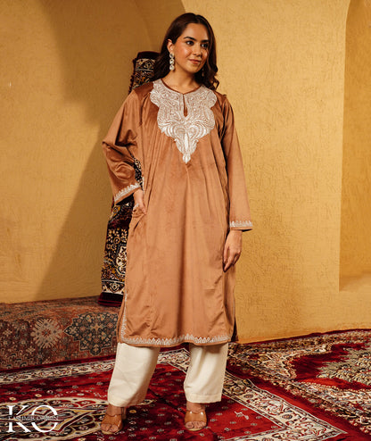 Golden Brown Tilla Embroidered Velvet Kashmiri Pheran