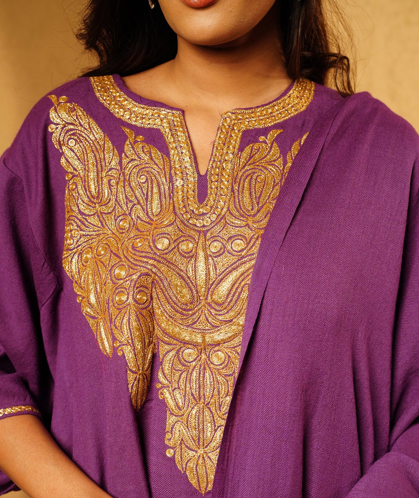 Purple Tilla Embroidered Pure Woolen Pheran Set With Shawl | Tradational Quraab Sleeve Design