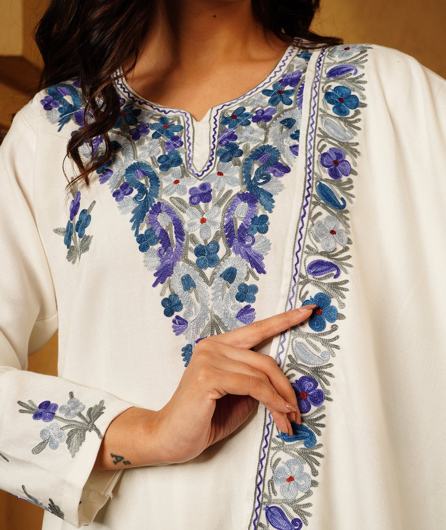 White & Blue Aari Embroidered Woolen Suit With Shawl