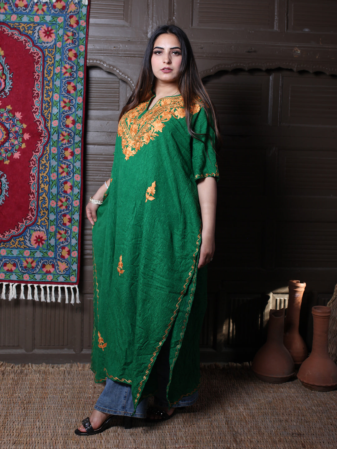 Emerald Green Crushed Cotton Kaftan with Amber Aari