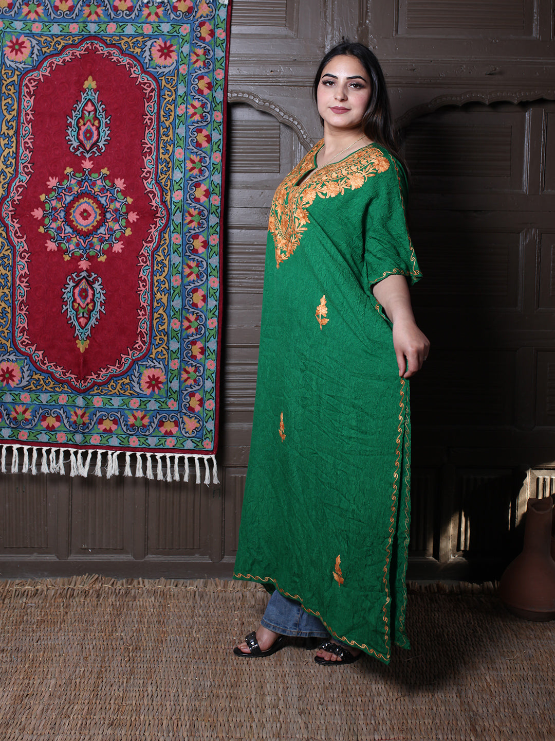Emerald Green Crushed Cotton Kaftan with Amber Aari