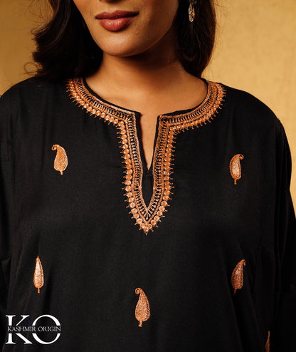 Black Tilla Embroidered Woolen Pheran Set With Shawl