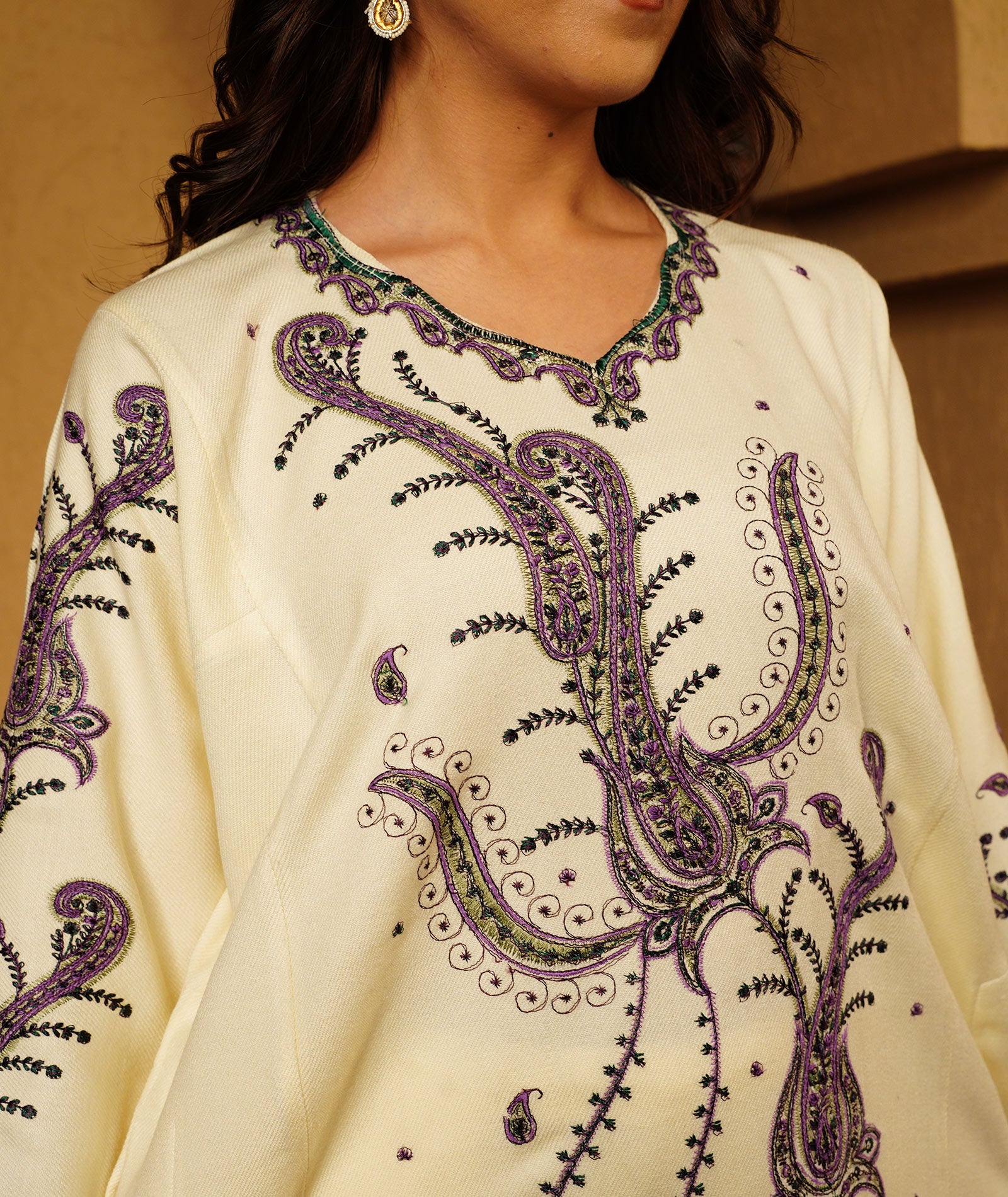 Ivory Sozni Embroidered Woolen Kashmiri Pheran