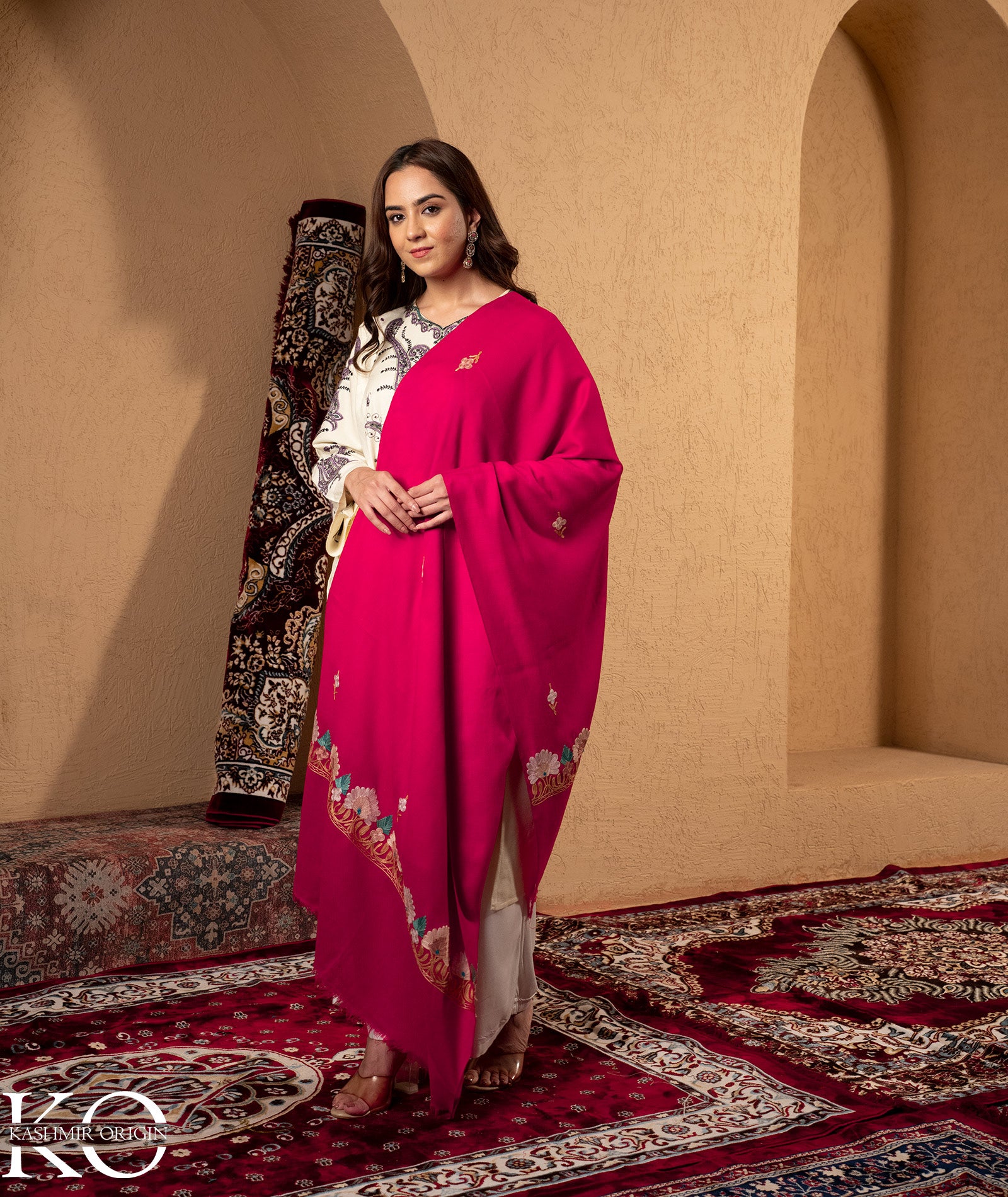 Fuchsia Aari Embroidered Woolen Shawl