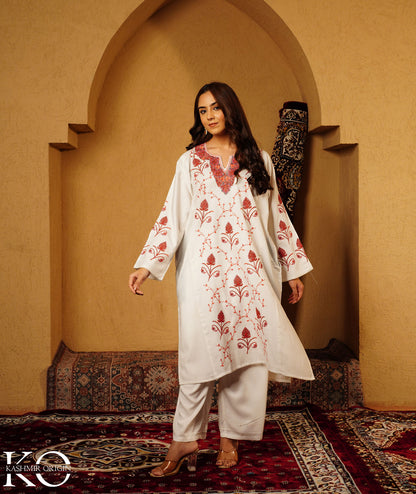 White Sozni Embroidered Woolen Pheran