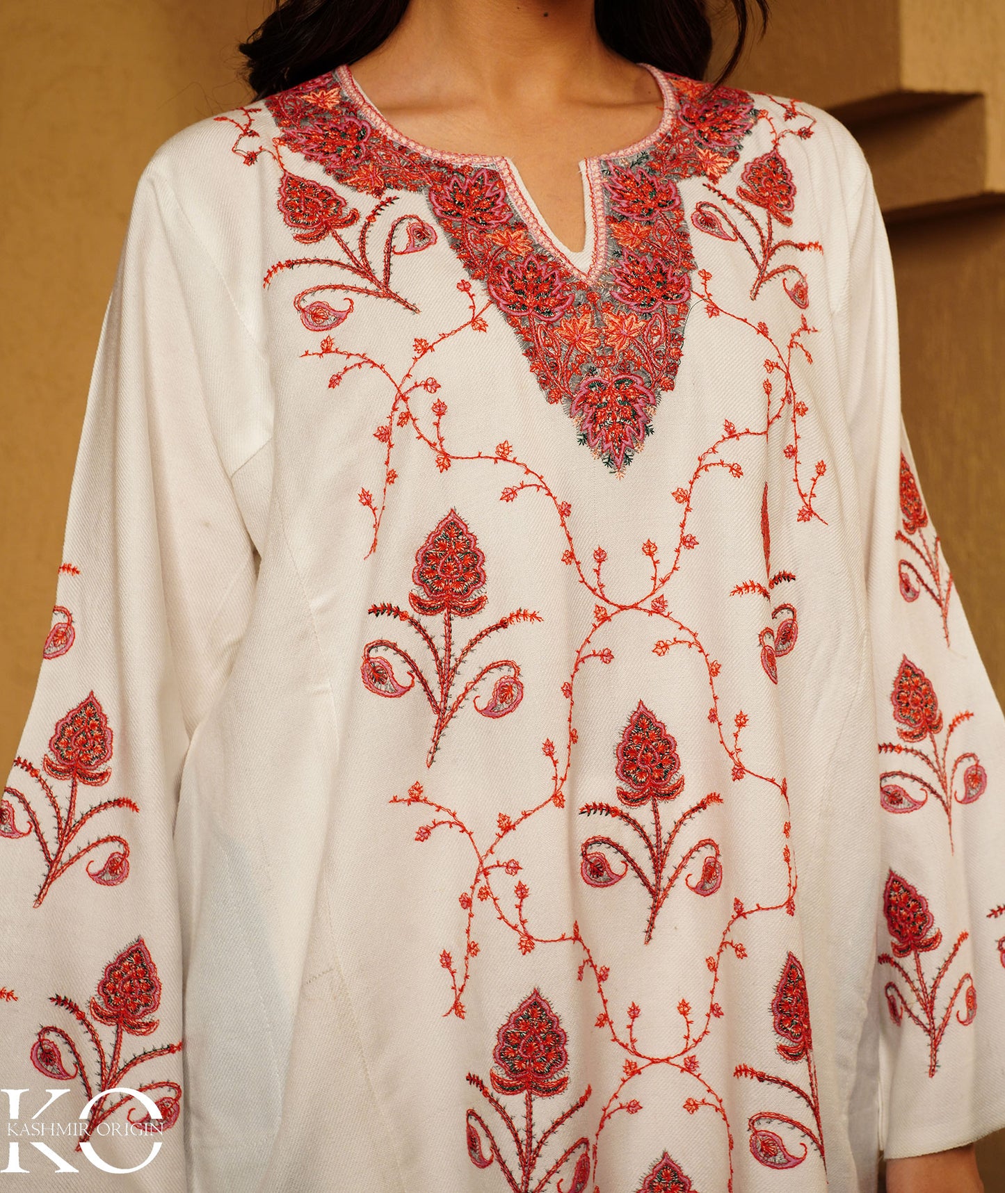 White Sozni Embroidered Woolen Pheran