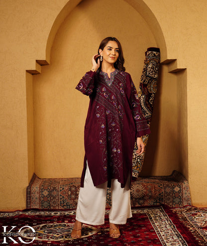 Wine Sozni Embroidered Jamawar Design Woollen Pheran