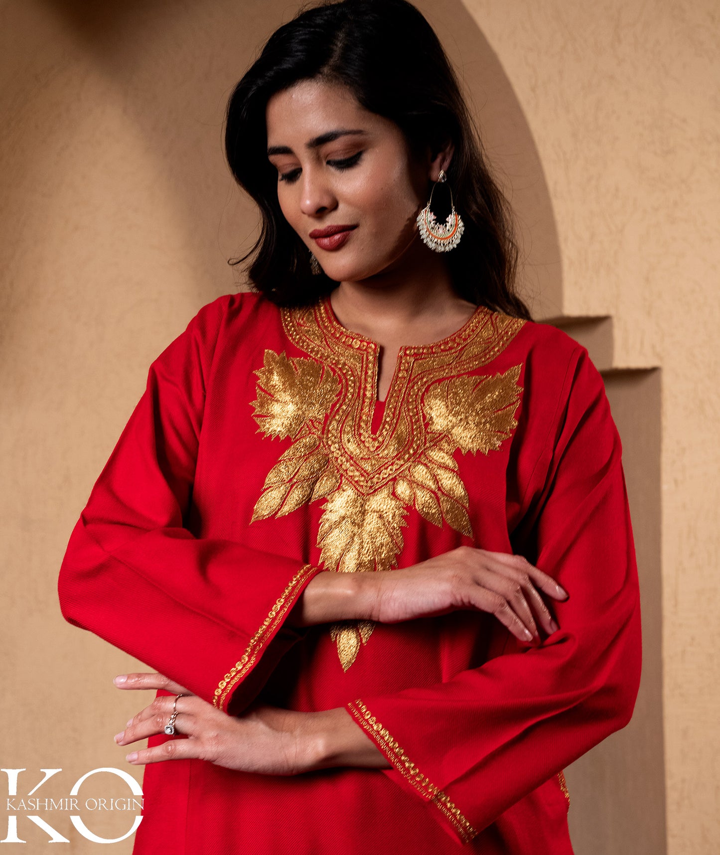 Rose Red Tilla Embroidered Leaf Design Woolen Pheran Set