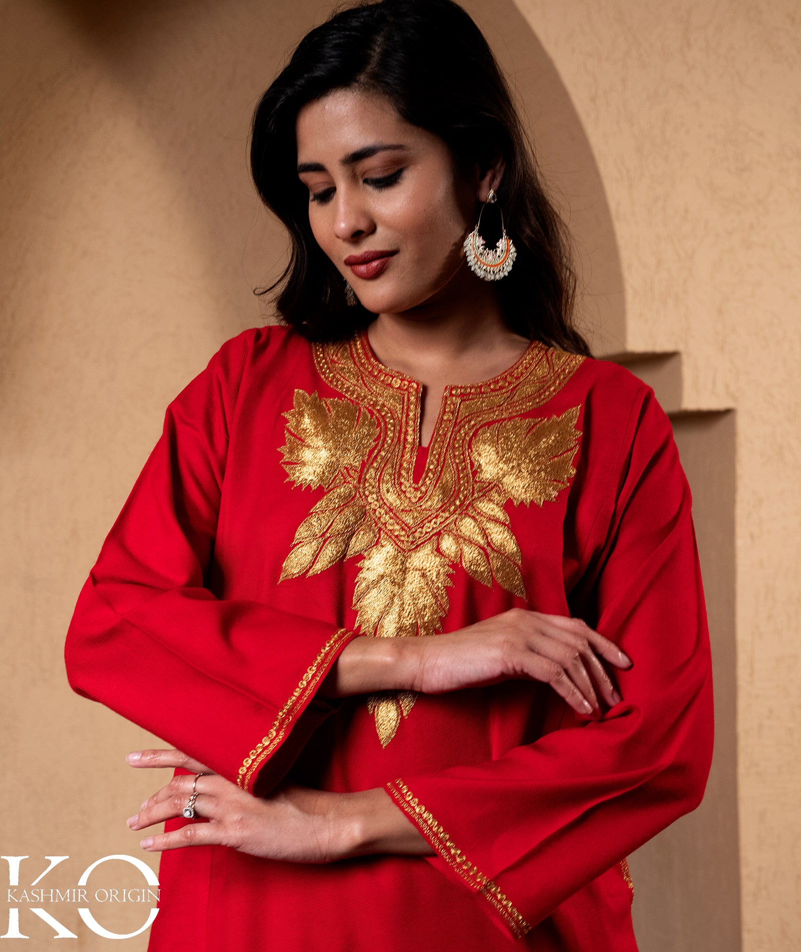 Rose Red Tilla Embroidered Leaf Design Woolen Pheran Set