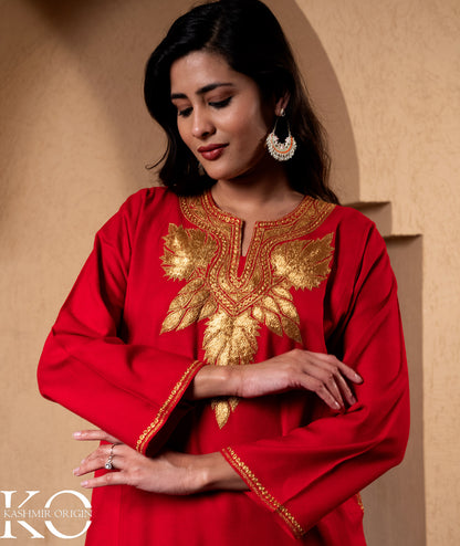 Rose Red Tilla Embroidered Leaf Design Woolen Pheran Set