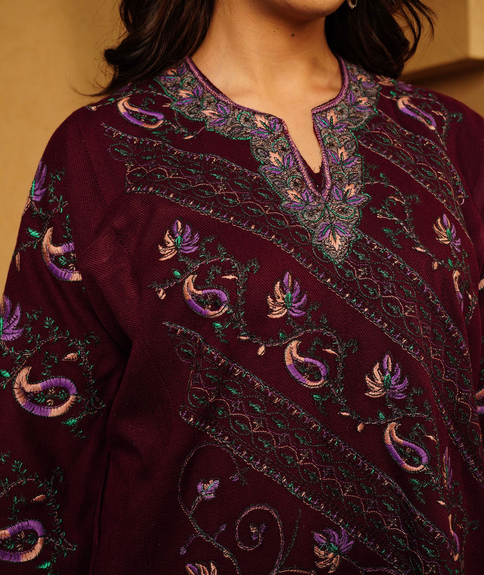 Wine Sozni Embroidered Jamawar Design Woollen Pheran