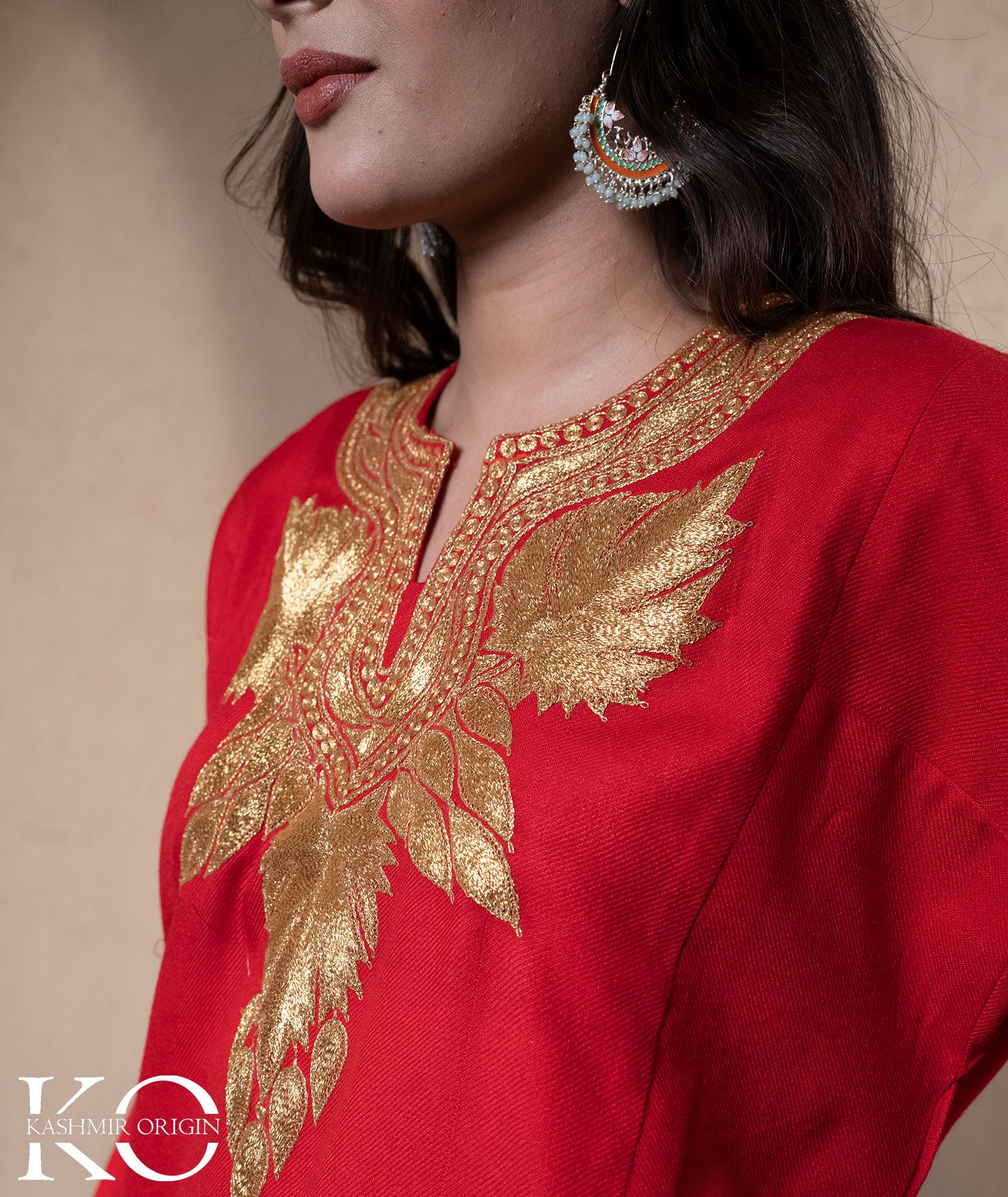 Rose Red Tilla Embroidered Leaf Design Woolen Pheran Set