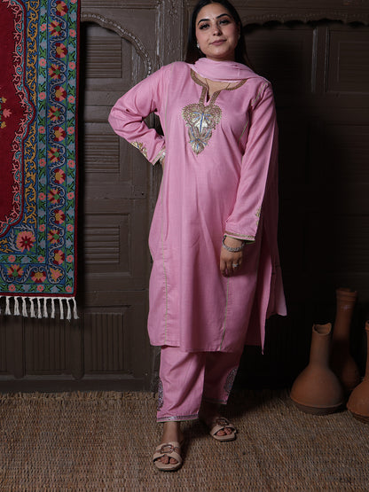 Light Pink Tilla Embroidered Kashmiri 3-Piece Suit | With Chiffon Dupatta