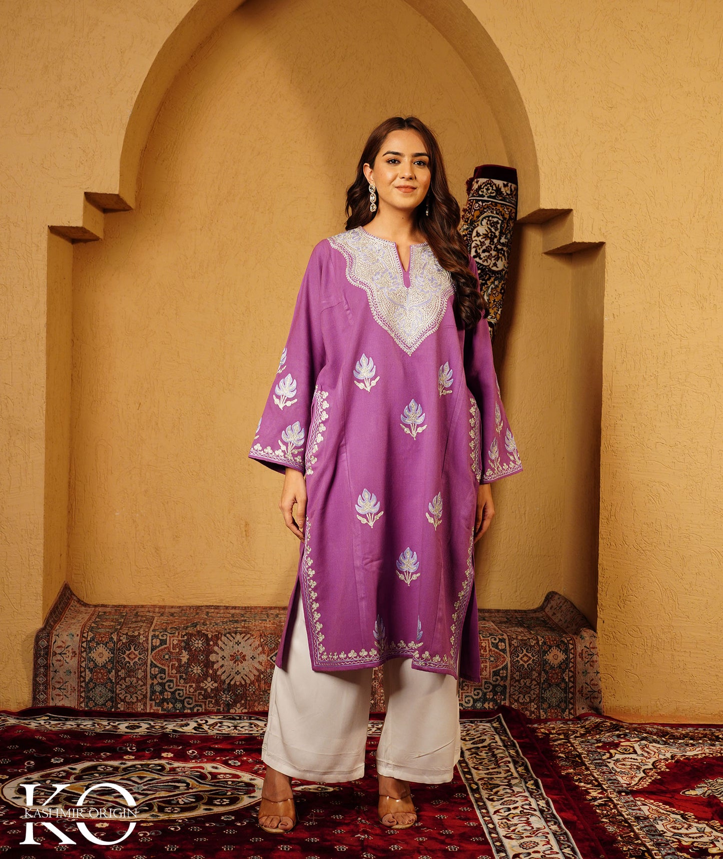 Lilac Zari And Aari Embroidered Wool Phiran