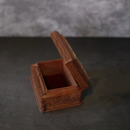 Embossed Walnut Wood Mughal Design Paper Mache Box 6x4.5 Inches
