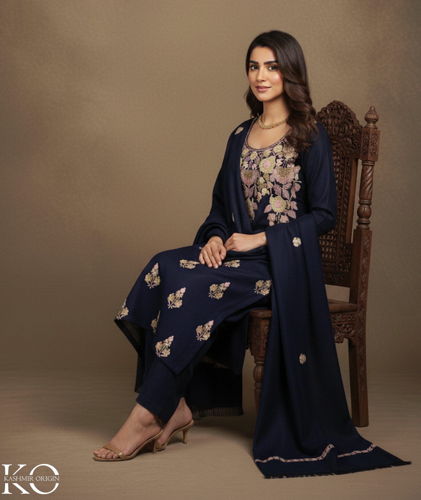 Blue Base Aari Embroidered Chinar Design Woolen Suit with Stole