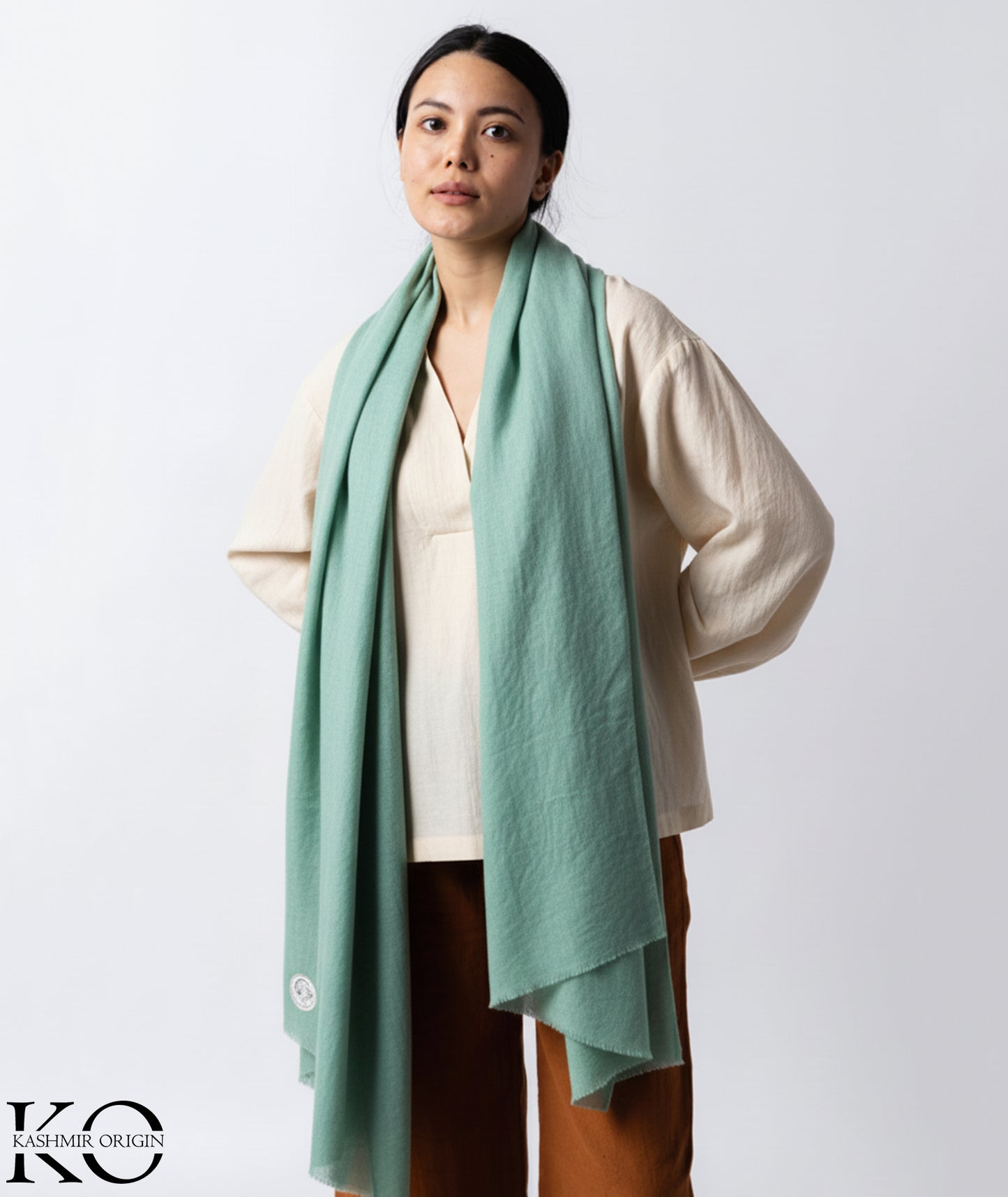 GI CERTIFIED SEAFOAM SOLID CASHMERE PASHMINA STOLE
