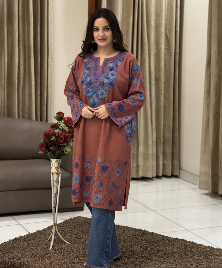 Peach Aari embroidered Bottom & Arm Design Pheran